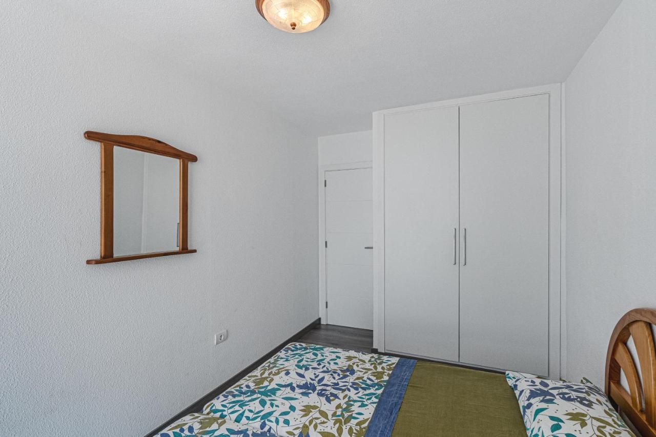 Family Apartment With 3 Bedrooms And Balcony Near Los Gigantes And Ocean Puerto de Santiago  Bagian luar foto